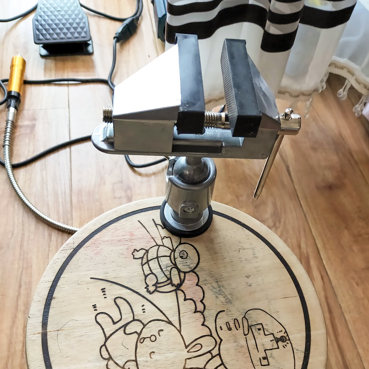 Étau de table pivotant, étau d - Bench Vise Swivel avis et prix